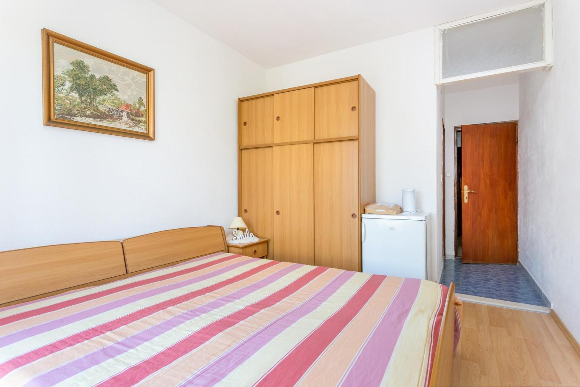Double Room Supetar 5658D Екстериор снимка
